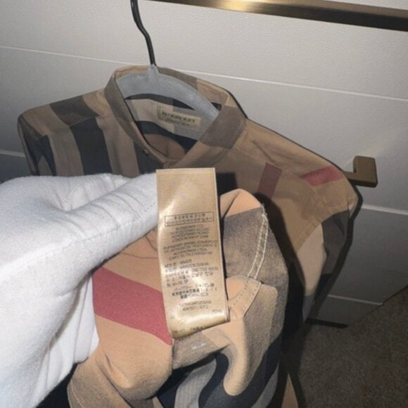 2x Vintage Burberry - Mint Condition - 1 Polo & 1 L/S Shirt - Men's Medium - Picture 11 of 16